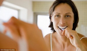 article-2492311-194896B100000578-691_634x374[1]